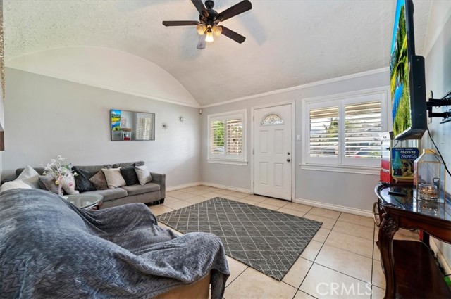 Detail Gallery Image 8 of 24 For 1936 Sepulveda Ave, San Bernardino,  CA 92404 - 3 Beds | 2 Baths