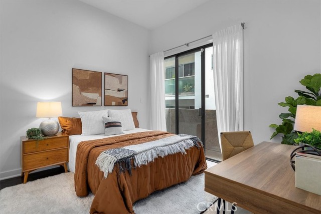 1814 Thayer Avenue, Los Angeles CA: https://media.crmls.org/medias/dbe1e2a1-6021-47b2-aa4e-56955eb23086.jpg