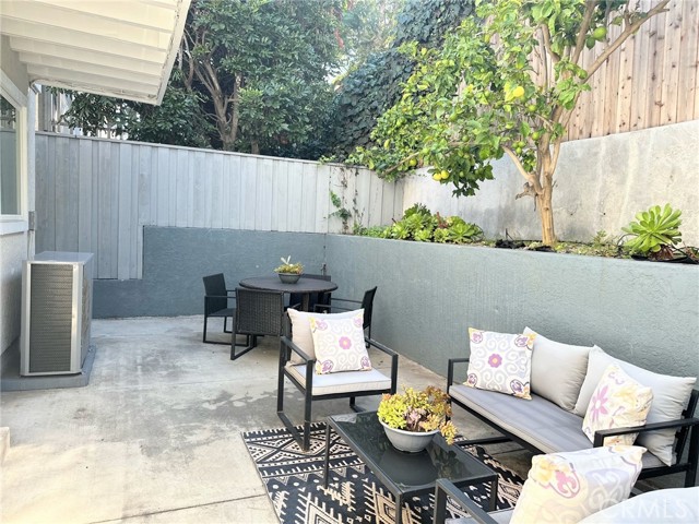 1711 Axenty Way, Redondo Beach, California 90278, 3 Bedrooms Bedrooms, ,2 BathroomsBathrooms,Residential,For Sale,Axenty Way,SB25247458