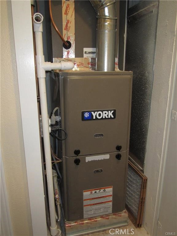 9341 Buckthorn, Hesperia CA: https://media.crmls.org/medias/dbe26aee-1ac6-4602-91c9-19d8b9b367fa.jpg