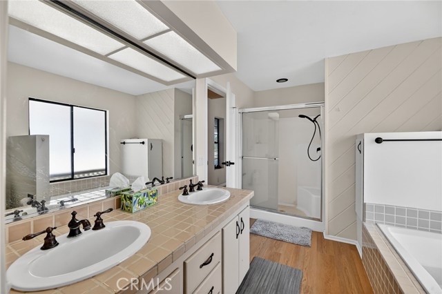 Detail Gallery Image 31 of 73 For 36020 Valencia Way, Temecula,  CA 92592 - 4 Beds | 3 Baths