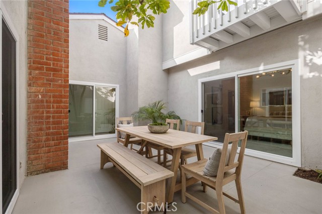 Detail Gallery Image 10 of 49 For 701 Taper Dr, Seal Beach,  CA 90740 - 4 Beds | 3 Baths