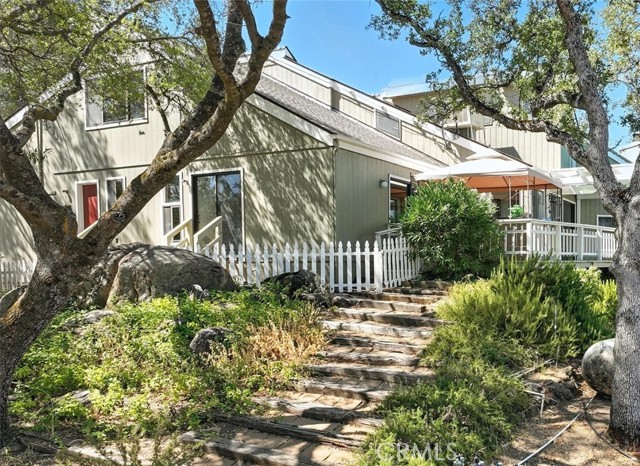 42480 Ranger Circle Way, Coarsegold CA: https://media.crmls.org/medias/dbe2b53d-3a99-480b-a66b-af1ea0aa45da.jpg