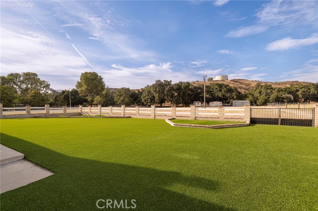 Detail Gallery Image 47 of 60 For 21565 Cleardale St, Newhall,  CA 91321 - 3 Beds | 2/1 Baths