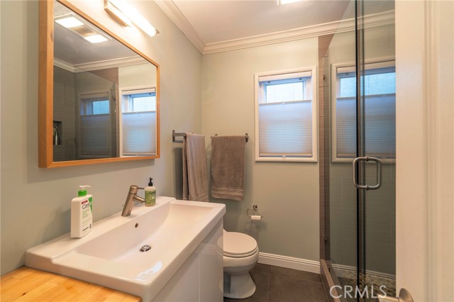 Detail Gallery Image 36 of 38 For 1023 E 1st Street #4,  Long Beach,  CA 90802 - 1 Beds | 1 Baths