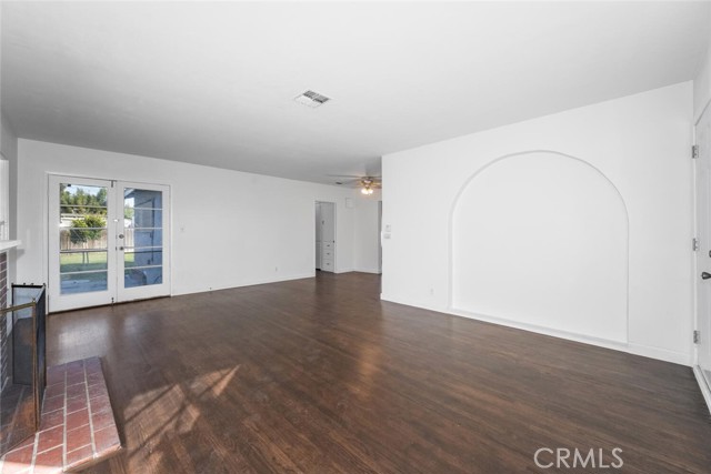 Detail Gallery Image 3 of 53 For 11371 Garden Grove Bld, Garden Grove,  CA 92843 - 2 Beds | 1 Baths