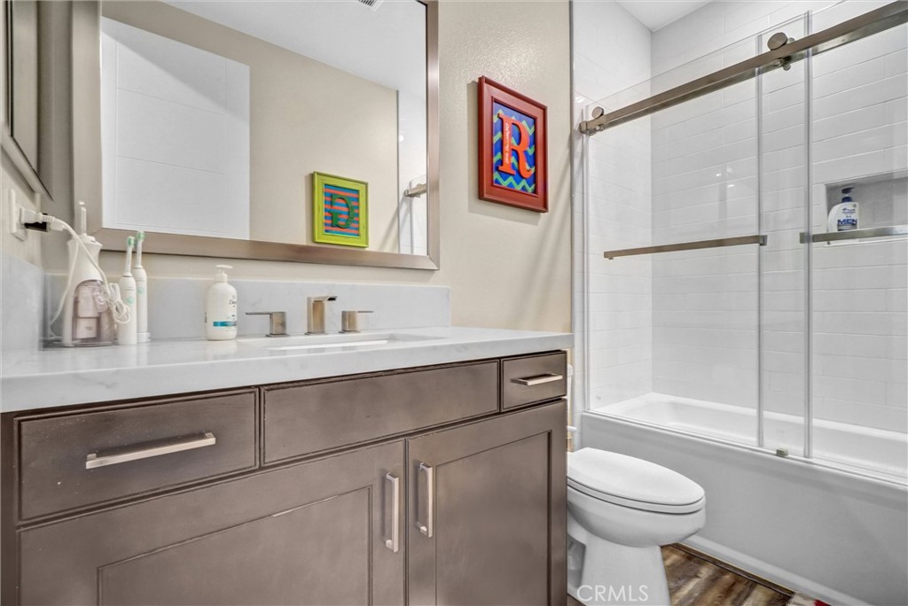 Dbe5686c 516e 46af 9bfc Fc2bc5a1205f