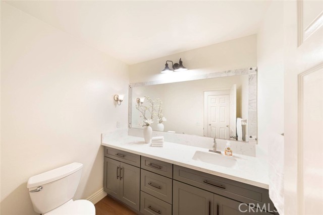 Detail Gallery Image 16 of 56 For 16 Lucerne, Newport Beach,  CA 92660 - 4 Beds | 3/1 Baths