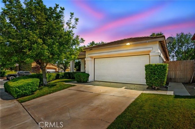 24795 Shady Pine Court, Murrieta CA: https://media.crmls.org/medias/dbe62a24-decf-4ef5-8aad-2bd990e7999b.jpg