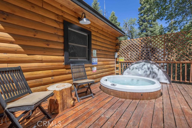 893 Silver Tip Drive, Big Bear CA: https://media.crmls.org/medias/dbe634c3-11c7-479e-a9bb-05437c0eaa92.jpg