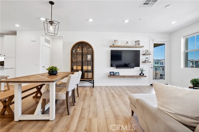 Detail Gallery Image 9 of 74 For 1101 Lasso Way #303,  Rancho Mission Viejo,  CA 92694 - 2 Beds | 2 Baths