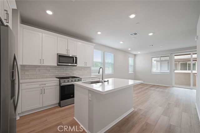 1553 Stratus Drive, Pomona CA: https://media.crmls.org/medias/dbe66861-fbb3-4a27-9fc8-5c1844af98bc.jpg