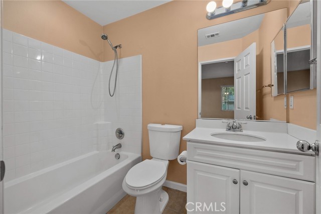 Detail Gallery Image 11 of 32 For 6274 Callisto Ln, Corona,  CA 91752 - 2 Beds | 2/1 Baths