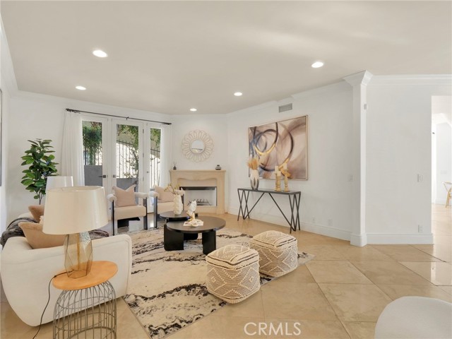 Detail Gallery Image 18 of 60 For 4862 Galendo St, Woodland Hills,  CA 91364 - 6 Beds | 6 Baths