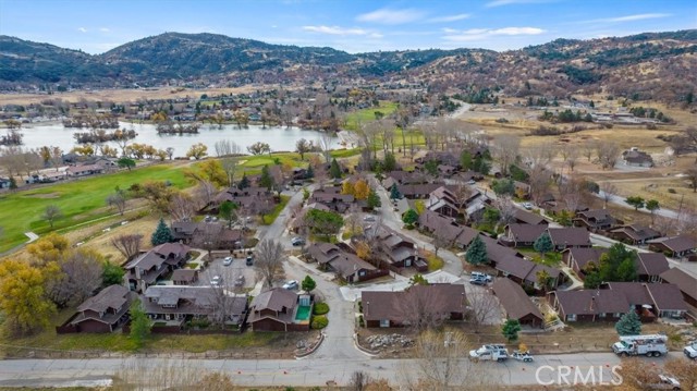 Detail Gallery Image 29 of 34 For 2 Village Ln, Tehachapi,  CA 93561 - 2 Beds | 2 Baths