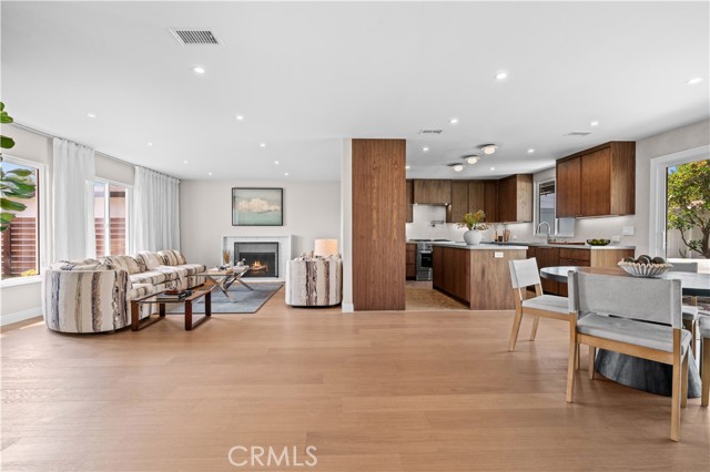 Detail Gallery Image 13 of 40 For 2957 Royal Palm Dr, Costa Mesa,  CA 92626 - 3 Beds | 2 Baths