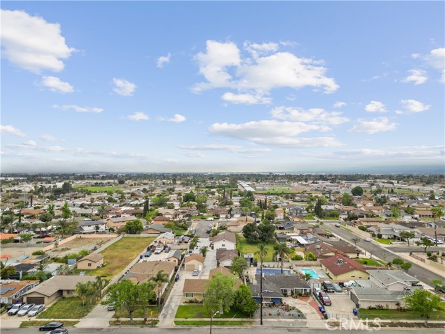 9614 Cypress Avenue, Fontana CA: https://media.crmls.org/medias/dbe7f893-790c-44d7-85c8-0567ad9c653a.jpg