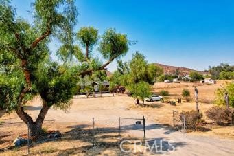 20221 Telford Avenue, Perris CA: https://media.crmls.org/medias/dbe8ab48-52a3-48f3-9f4c-90c7585a8427.jpg