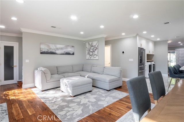 Detail Gallery Image 6 of 39 For 5339 E Greenmeadow, Long Beach,  CA 90808 - 5 Beds | 3 Baths