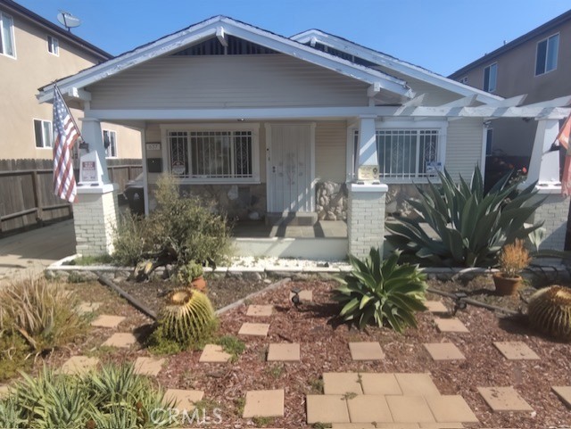 637 E 76th Place, Los Angeles, California 90001, 2 Bedrooms Bedrooms, ,1 BathroomBathrooms,Residential,For Sale,637 E 76th Place,CRPW24034765