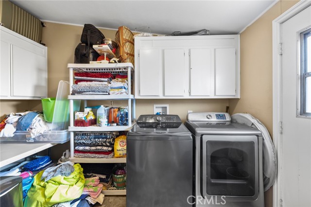 1550 Rimpau Avenue, Corona CA: https://media.crmls.org/medias/dbea4b85-4f03-4cb0-bad5-f91e54cfd9c6.jpg