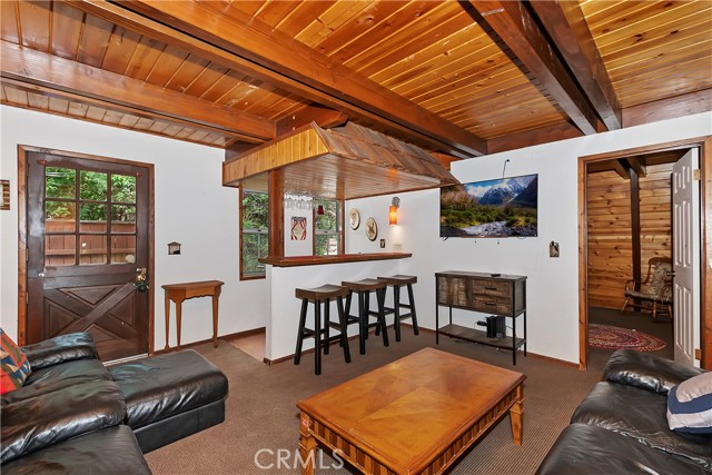 Detail Gallery Image 21 of 46 For 317 W Aeroplane Bld, Big Bear City,  CA 92314 - 4 Beds | 2 Baths