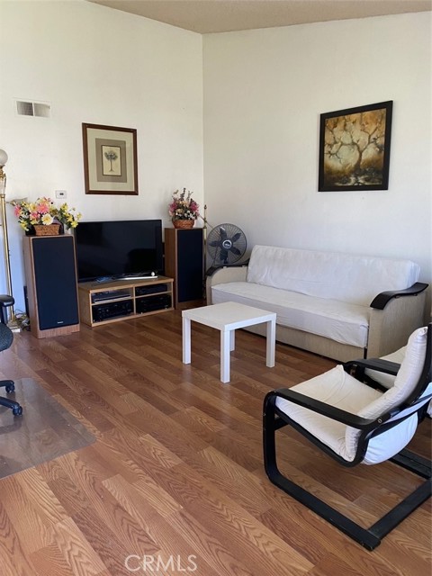 23302 Orange Avenue #9, Lake Forest (el Toro), CA, 92630 23302 Orange Avenue #9, Lake Forest (el Toro), CA, 92630