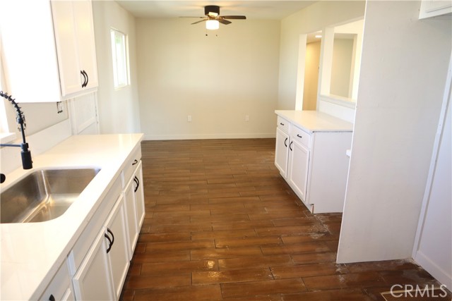 Detail Gallery Image 9 of 22 For 12639 Daisy, Boron,  CA 93516 - 3 Beds | 1/1 Baths