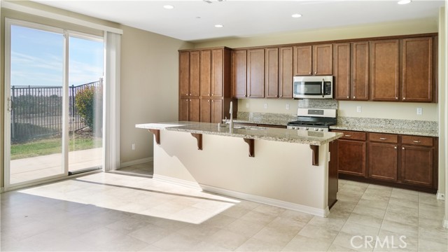 Detail Gallery Image 5 of 24 For 3859 White Ash Rd, San Bernardino,  CA 92407 - 5 Beds | 3/1 Baths