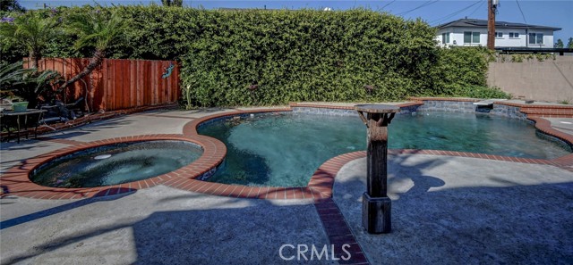 Detail Gallery Image 28 of 50 For 2401 E Avalon, Santa Ana,  CA 92705 - 5 Beds | 3 Baths