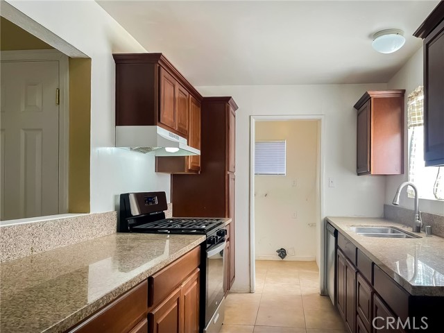 Detail Gallery Image 3 of 20 For 45567 Andale Ave, Lancaster,  CA 93535 - 4 Beds | 2 Baths