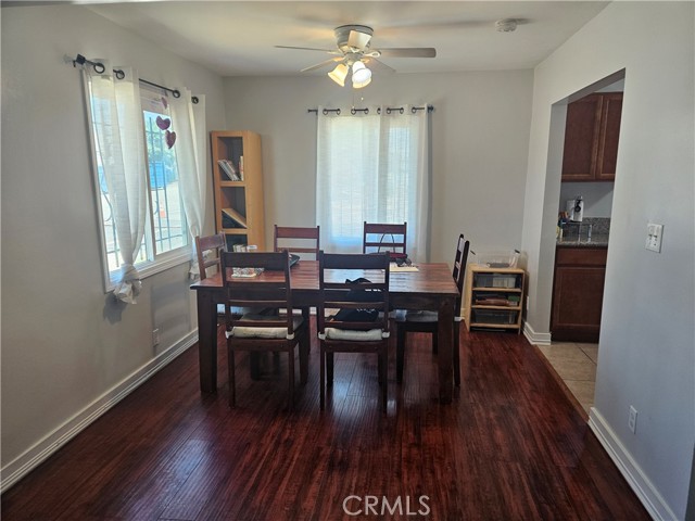 10202 Doty Avenue, Inglewood CA: https://media.crmls.org/medias/dbece46a-c0e9-4d40-8125-fd399dc3c7e5.jpg