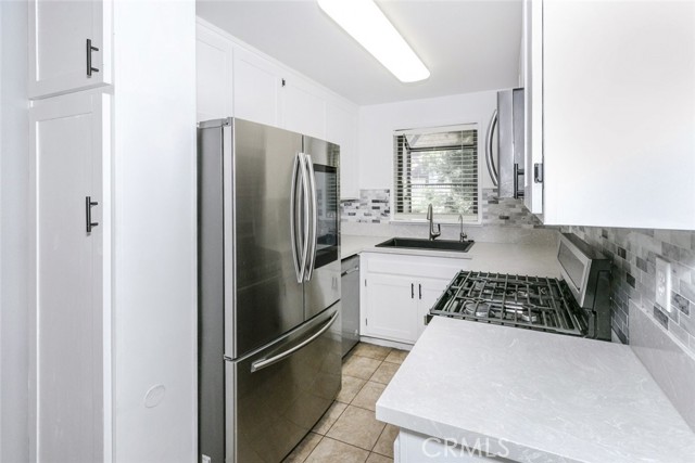 Detail Gallery Image 6 of 26 For 28031 Sarabande Ln #128,  Canyon Country,  CA 91387 - 2 Beds | 2 Baths