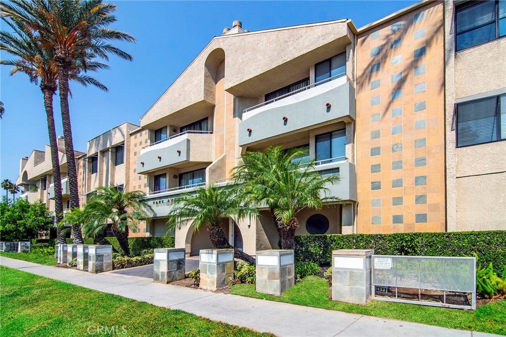 19009 Sherman Way #59