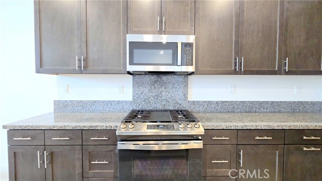 3942 Lavine Way, Corona CA: https://media.crmls.org/medias/dbeebac5-9287-4ce6-ac09-456fd8343274.jpg