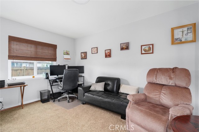 1501 W Baker Avenue, Fullerton CA: https://media.crmls.org/medias/dbef3cad-eb71-41e8-8e79-e6549ba2b1f2.jpg