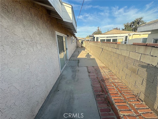 11431 Ramona Avenue, Hawthorne CA: https://media.crmls.org/medias/dbef4217-e0cf-48cd-b791-11bf4e8a5e56.jpg
