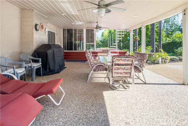 2241 N 1st Avenue, Upland CA: https://media.crmls.org/medias/dbefa90c-c47b-4137-bc3e-1df0f97f0fc7.jpg