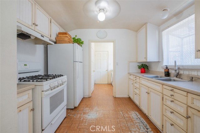 Detail Gallery Image 13 of 33 For 7725 Mcgroarty St, Tujunga,  CA 91042 - 2 Beds | 2 Baths