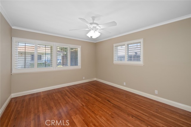 160 Mauna Loa Drive, Monrovia CA: https://media.crmls.org/medias/dbf15a05-396c-42b6-8490-b1f0b1bb5f3b.jpg