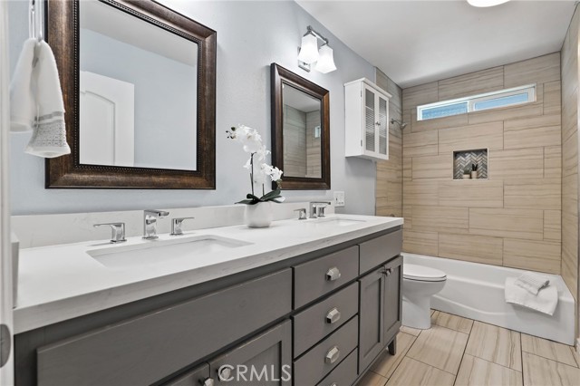 715 Oceanhill Drive, Huntington Beach CA: https://media.crmls.org/medias/dbf24d1f-7f69-4db1-8b0e-e0029ceef957.jpg