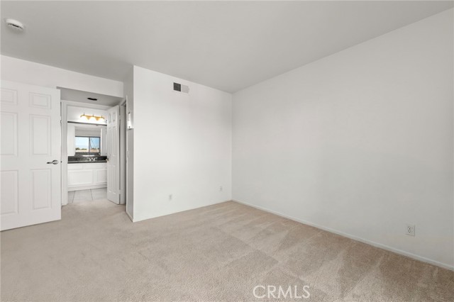 Detail Gallery Image 14 of 39 For 3440 Hathaway Ave #323,  Long Beach,  CA 90815 - 1 Beds | 1 Baths