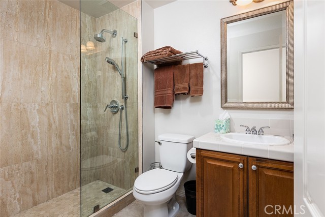 453 N Altadena Drive, Pasadena CA: https://media.crmls.org/medias/dbf364dc-03d3-409c-b2eb-241206879c05.jpg
