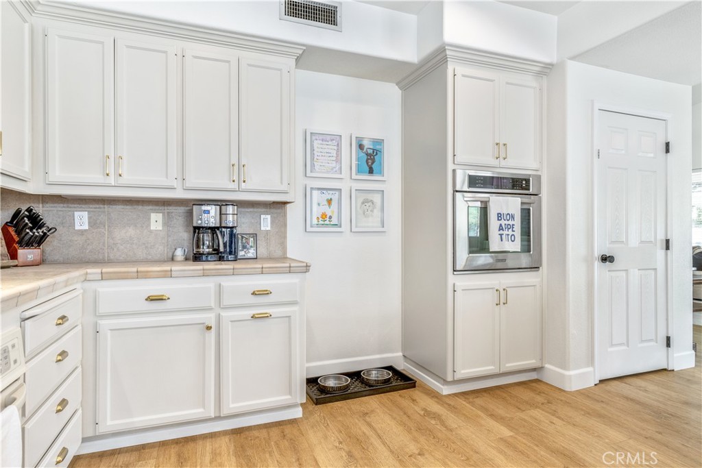1307 Crown Way
