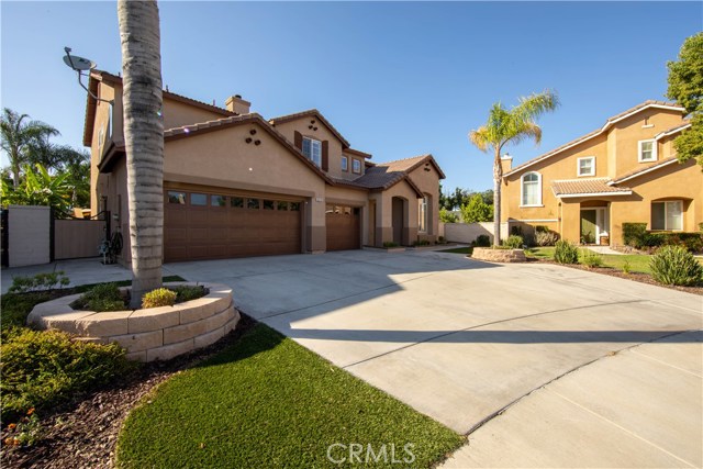 6215 Pear Ave, Eastvale, CA 92880