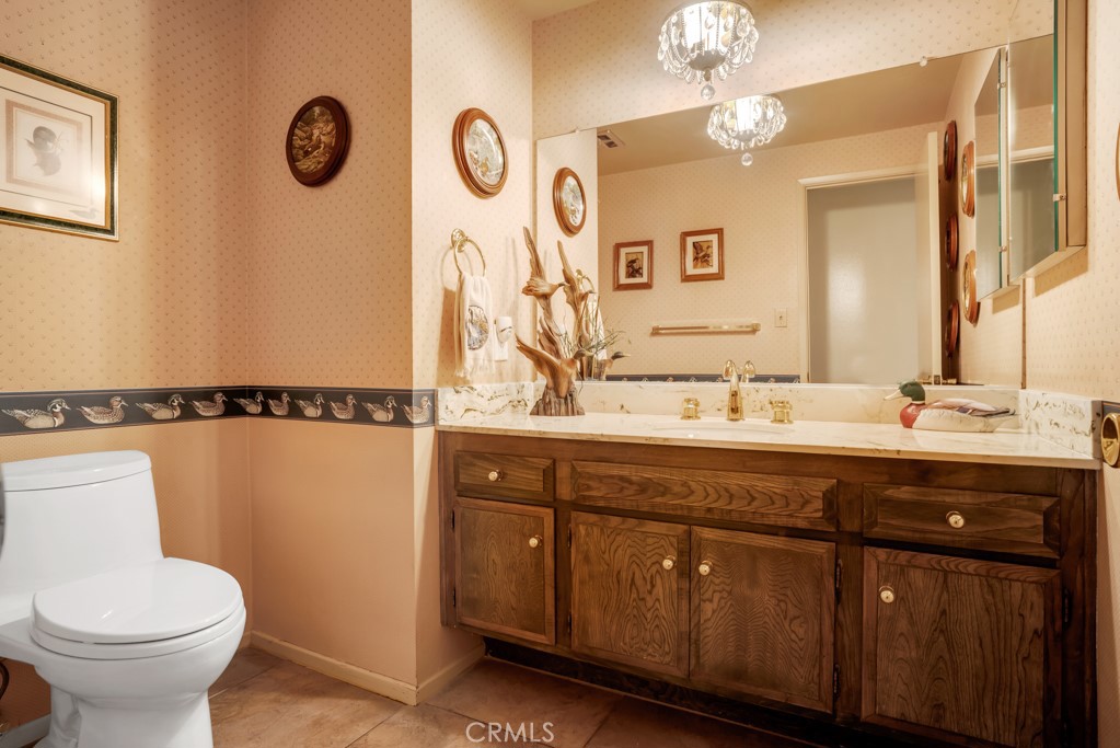 https://media.crmls.org/medias/dbf4d1ea-1a72-49e4-9789-bcd670343920.jpg?preset=X-Large