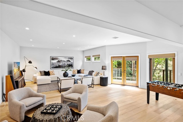2335 Hillview Drive, Laguna Beach CA: https://media.crmls.org/medias/dbf57b0a-8bb2-43a0-b244-79cabdb0de8b.jpg