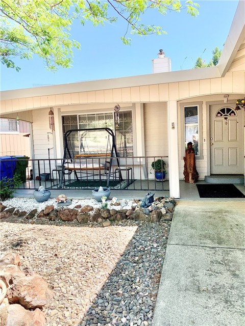 Detail Gallery Image 3 of 26 For 18427 Deer Hill, Hidden Valley Lake,  CA 95467 - 3 Beds | 2 Baths