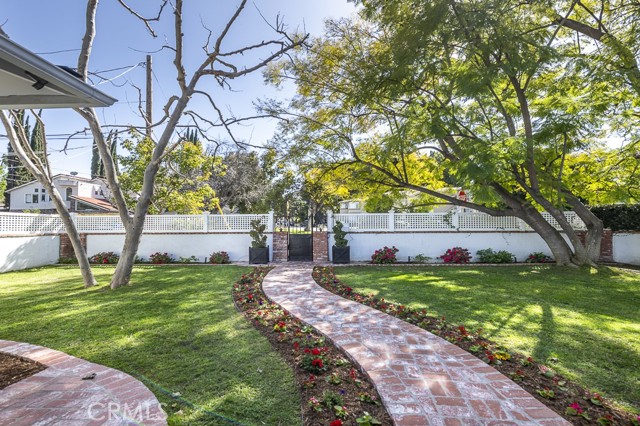 Detail Gallery Image 5 of 38 For 15253 Sutton St, Sherman Oaks,  CA 91403 - 3 Beds | 2/1 Baths