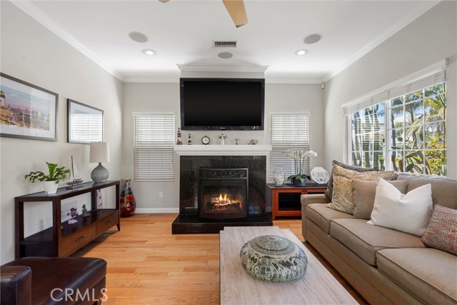 66 16th Street, Hermosa Beach, California 90254, 4 Bedrooms Bedrooms, ,2 BathroomsBathrooms,Residential,Sold,16th Street,SB25047715